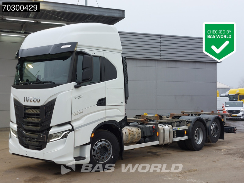 Iveco S-Way 510 6X2 BDF Retarder Air suspension Lift-Axle Automatic Euro 6 - Containertransporter/ Wissellaadbak vrachtwagen: afbeelding 1 Iveco S-Way 510 6X2 BDF Retarder Air suspension Lift-Axle Automatic Euro 6 - Containertransporter/ Wissellaadbak vrachtwagen: afbeelding 1