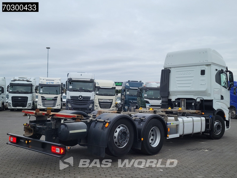 Iveco S-Way 510 6X2 Retarder Full Air Lift Axle BDF Euro 6 - Containertransporter/ Wissellaadbak vrachtwagen: afbeelding 5 Iveco S-Way 510 6X2 Retarder Full Air Lift Axle BDF Euro 6 - Containertransporter/ Wissellaadbak vrachtwagen: afbeelding 5