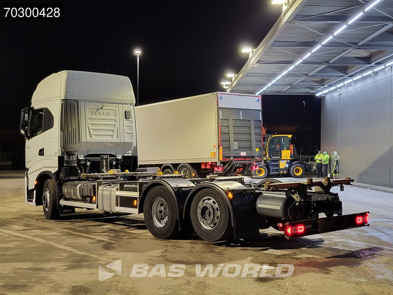 Iveco S-Way 510 6X2 Retarder Full Air Lift Axle BDF Euro 6 - Containertransporter/ Wissellaadbak vrachtwagen: afbeelding 2 Iveco S-Way 510 6X2 Retarder Full Air Lift Axle BDF Euro 6 - Containertransporter/ Wissellaadbak vrachtwagen: afbeelding 2