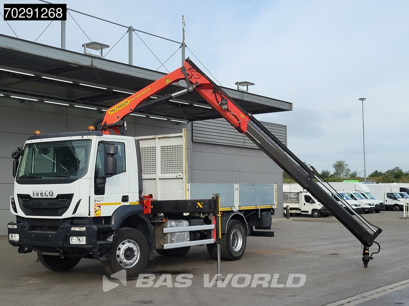 Iveco Trakker 310 4X2 Palfinger PK14002 EH Crane Kran Rotator Steelsuspension Big-Axle Manual Euro 6 - Vrachtwagen met open laadbak, Kraanwagen: afbeelding 5 Iveco Trakker 310 4X2 Palfinger PK14002 EH Crane Kran Rotator Steelsuspension Big-Axle Manual Euro 6 - Vrachtwagen met open laadbak, Kraanwagen: afbeelding 5