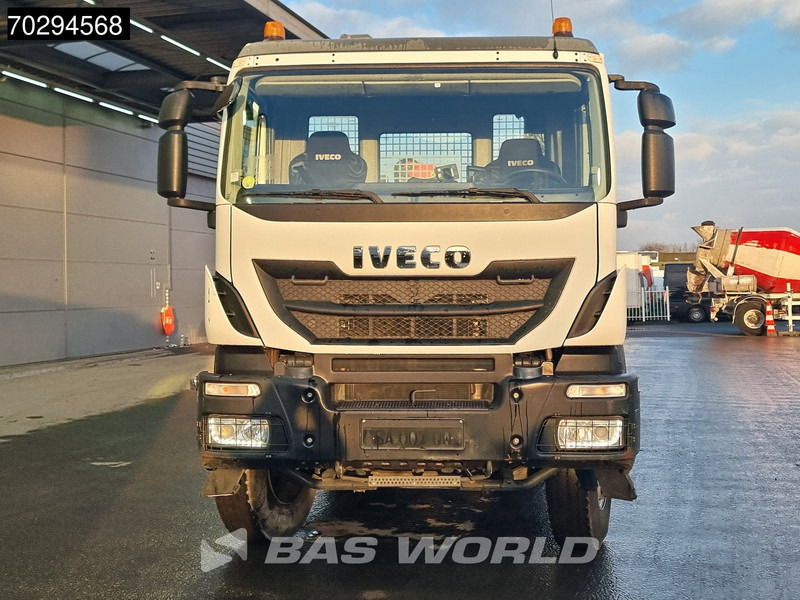 Iveco Trakker 360 6X4 ONLY CHASSIS! Full Steel Big-Axle Euro 6 - Chassis vrachtwagen: afbeelding 5 Iveco Trakker 360 6X4 ONLY CHASSIS! Full Steel Big-Axle Euro 6 - Chassis vrachtwagen: afbeelding 5