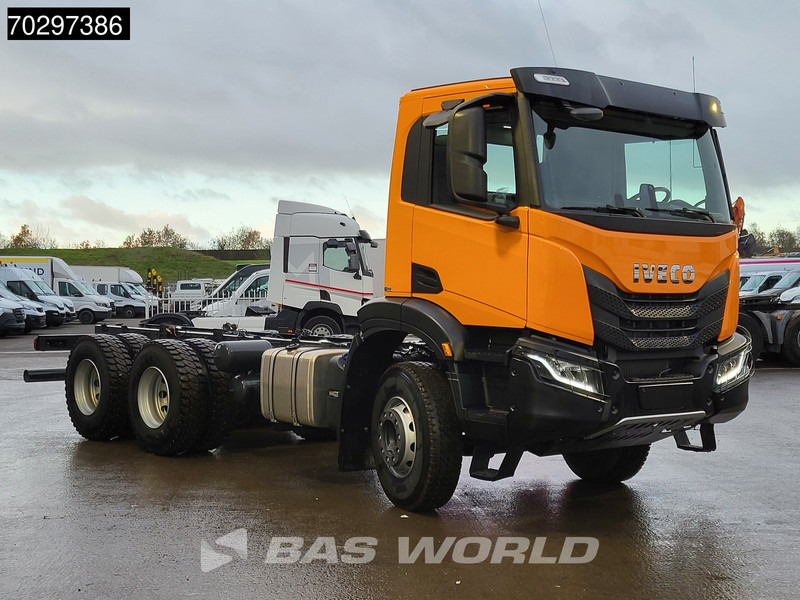 Iveco X-Way 420 6X4 NEW! OFF Chassis steelsuspension Automatic Euro 6 - Chassis vrachtwagen: afbeelding 3 Iveco X-Way 420 6X4 NEW! OFF Chassis steelsuspension Automatic Euro 6 - Chassis vrachtwagen: afbeelding 3