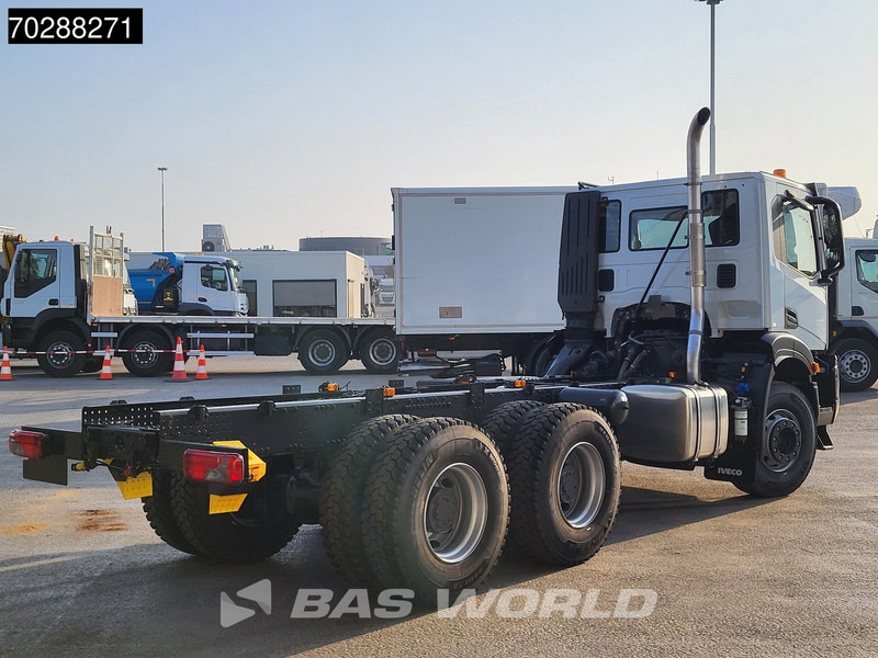 Iveco X-Way 460 6X4 New! Retarder Steelsuspension Big-Axle Navi Euro 6 - Chassis vrachtwagen: afbeelding 5 Iveco X-Way 460 6X4 New! Retarder Steelsuspension Big-Axle Navi Euro 6 - Chassis vrachtwagen: afbeelding 5