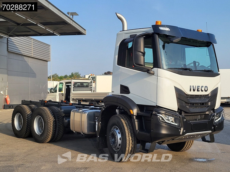 Iveco X-Way 460 6X4 New! Retarder Steelsuspension Big-Axle Navi Euro 6 - Chassis vrachtwagen: afbeelding 3 Iveco X-Way 460 6X4 New! Retarder Steelsuspension Big-Axle Navi Euro 6 - Chassis vrachtwagen: afbeelding 3