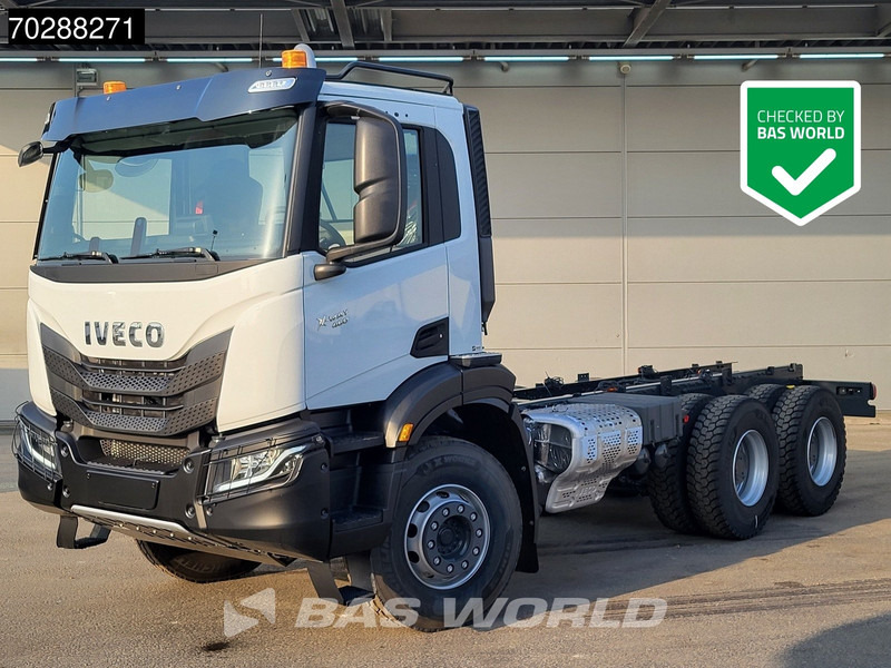 Iveco X-Way 460 6X4 New! Retarder Steelsuspension Big-Axle Navi Euro 6 - Chassis vrachtwagen: afbeelding 1 Iveco X-Way 460 6X4 New! Retarder Steelsuspension Big-Axle Navi Euro 6 - Chassis vrachtwagen: afbeelding 1