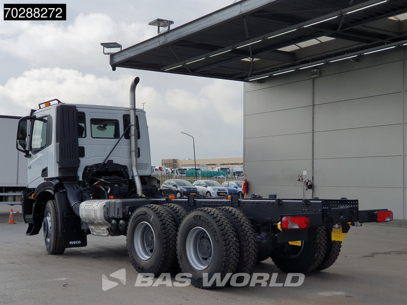 Iveco X-Way 460 6X4 New! Retarder steelsuspension Big-Axle Automatic Navi Euro 6 - Chassis vrachtwagen: afbeelding 2 Iveco X-Way 460 6X4 New! Retarder steelsuspension Big-Axle Automatic Navi Euro 6 - Chassis vrachtwagen: afbeelding 2