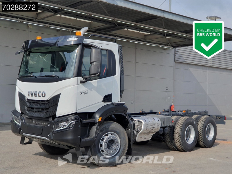 Iveco X-Way 460 6X4 New! Retarder steelsuspension Big-Axle Automatic Navi Euro 6 - Chassis vrachtwagen: afbeelding 1 Iveco X-Way 460 6X4 New! Retarder steelsuspension Big-Axle Automatic Navi Euro 6 - Chassis vrachtwagen: afbeelding 1