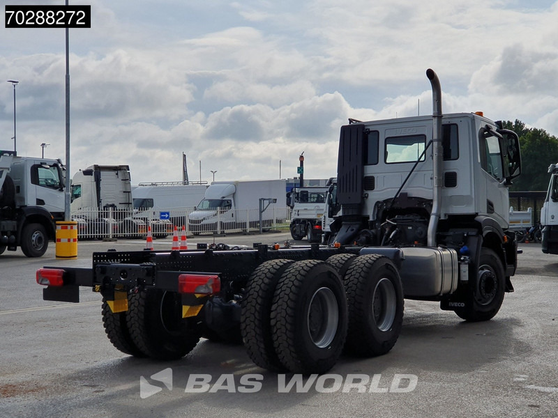 Iveco X-Way 460 6X4 New! Retarder steelsuspension Big-Axle Automatic Navi Euro 6 - Chassis vrachtwagen: afbeelding 5 Iveco X-Way 460 6X4 New! Retarder steelsuspension Big-Axle Automatic Navi Euro 6 - Chassis vrachtwagen: afbeelding 5