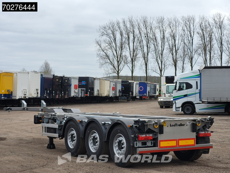 Lecitrailer SR3EC 3 axles UNUSED Liftachse Multi'45 - Containertransporter/ Wissellaadbak oplegger: afbeelding 2 Lecitrailer SR3EC 3 axles UNUSED Liftachse Multi'45 - Containertransporter/ Wissellaadbak oplegger: afbeelding 2