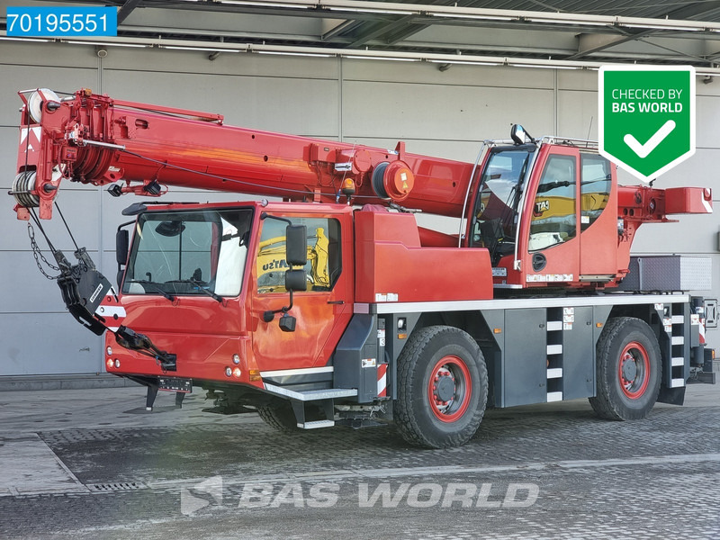 Liebherr LTM1030 LOW HOURS - REMOTE CONTROL - Ruwterreinkraan: afbeelding 1 Liebherr LTM1030 LOW HOURS - REMOTE CONTROL - Ruwterreinkraan: afbeelding 1