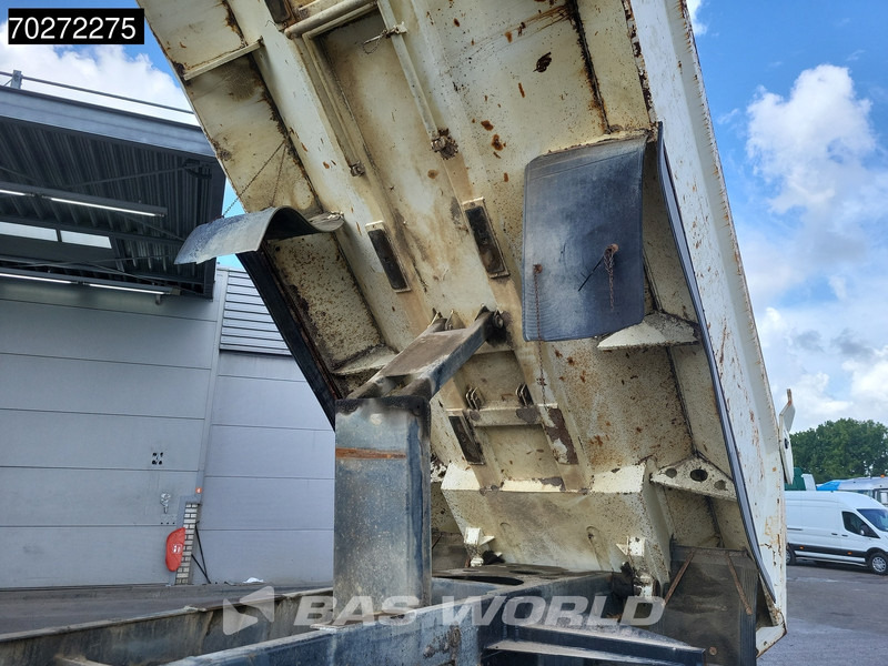 MAN TGA 41.430 8X6 23m3 Manual Big-Axle Steel suspension Euro 3 - Kipper vrachtwagen: afbeelding 3 MAN TGA 41.430 8X6 23m3 Manual Big-Axle Steel suspension Euro 3 - Kipper vrachtwagen: afbeelding 3