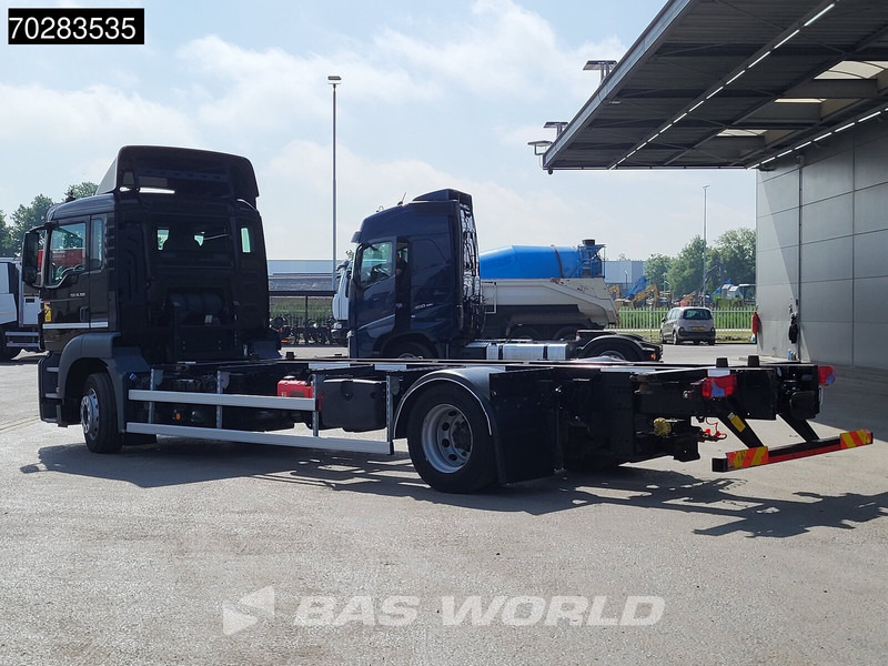 MAN TGS 18.360 834 4X2 19tonner BDF Automatic Navi Euro 6 - Containertransporter/ Wissellaadbak vrachtwagen: afbeelding 2 MAN TGS 18.360 834 4X2 19tonner BDF Automatic Navi Euro 6 - Containertransporter/ Wissellaadbak vrachtwagen: afbeelding 2
