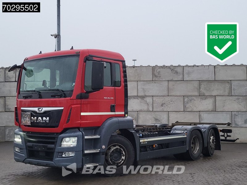 MAN TGS 26.320 TGS 6X2 ADR BDF Lift+Steering Axle Automatic Euro 6 - Containertransporter/ Wissellaadbak vrachtwagen: afbeelding 1 MAN TGS 26.320 TGS 6X2 ADR BDF Lift+Steering Axle Automatic Euro 6 - Containertransporter/ Wissellaadbak vrachtwagen: afbeelding 1