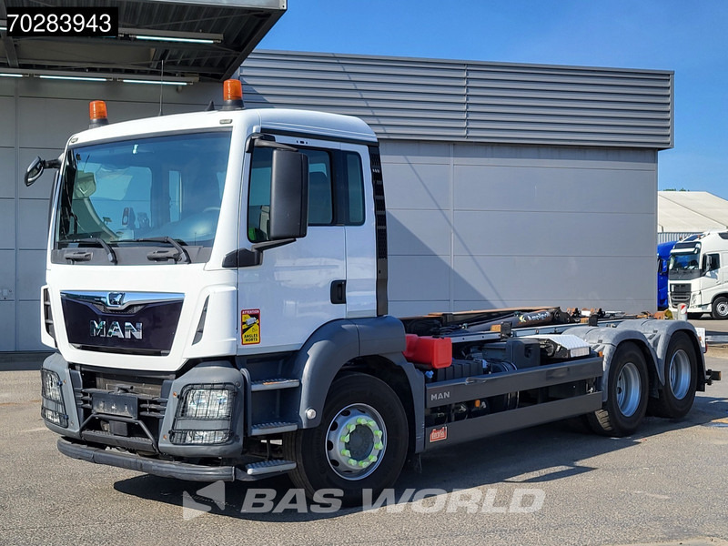 MAN TGS 28.460 6X2 20 Tonnes Marrel containersystem Automatic Liftachse Euro 6 - Haakarmsysteem vrachtwagen: afbeelding 3 MAN TGS 28.460 6X2 20 Tonnes Marrel containersystem Automatic Liftachse Euro 6 - Haakarmsysteem vrachtwagen: afbeelding 3