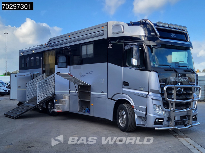 Mercedes-Benz Actros 2551 6X2 Pferdetransport Horse truck + Living Standairco Navi ACC Automatic Euro 6 - Paardenvrachtwagen: afbeelding 3 Mercedes-Benz Actros 2551 6X2 Pferdetransport Horse truck + Living Standairco Navi ACC Automatic Euro 6 - Paardenvrachtwagen: afbeelding 3