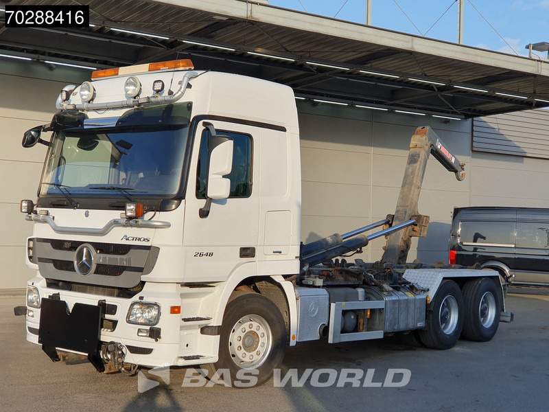 Mercedes-Benz Actros 2648 Actros 6X4 HIAB XR20SL56 Hooklift Big-Axle Automatic Euro 5 - Haakarmsysteem vrachtwagen: afbeelding 3 Mercedes-Benz Actros 2648 Actros 6X4 HIAB XR20SL56 Hooklift Big-Axle Automatic Euro 5 - Haakarmsysteem vrachtwagen: afbeelding 3