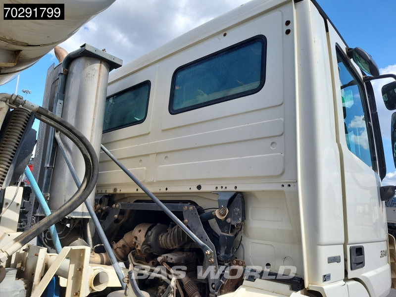 Mercedes-Benz Actros 3241 8X4 9m3 Schwing Stetter Retarder Big-Axle Steelsuspension 3-Pedals Euro 4 - Betonmixer: afbeelding 5 Mercedes-Benz Actros 3241 8X4 9m3 Schwing Stetter Retarder Big-Axle Steelsuspension 3-Pedals Euro 4 - Betonmixer: afbeelding 5