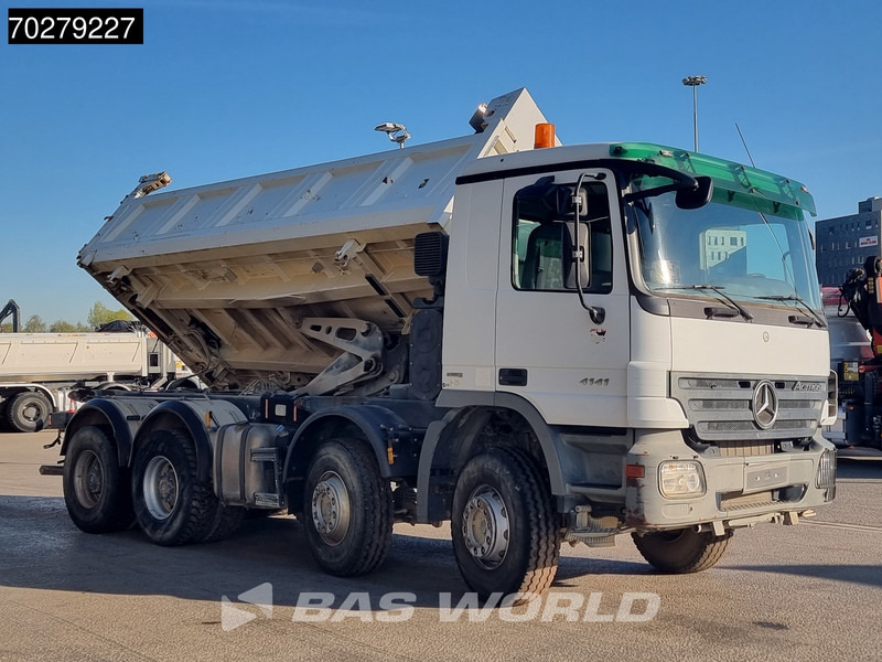 Mercedes-Benz Actros 4141 8X4 12m3 Meiller 2-way tipper steelsuspension Euro 4 - Kipper vrachtwagen: afbeelding 5 Mercedes-Benz Actros 4141 8X4 12m3 Meiller 2-way tipper steelsuspension Euro 4 - Kipper vrachtwagen: afbeelding 5