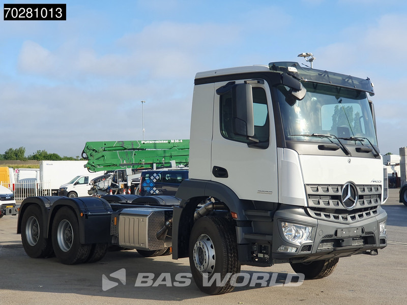 Mercedes-Benz Arocs 2636 6X4 NEW chassis Flywheel PTO Big-Axle Automatic Steelsuspension Euro 6 - Chassis vrachtwagen: afbeelding 3 Mercedes-Benz Arocs 2636 6X4 NEW chassis Flywheel PTO Big-Axle Automatic Steelsuspension Euro 6 - Chassis vrachtwagen: afbeelding 3