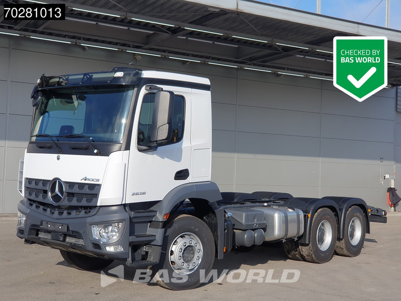 Mercedes-Benz Arocs 2636 6X4 NEW chassis Flywheel PTO Big-Axle Automatic Steelsuspension Euro 6 - Chassis vrachtwagen: afbeelding 1 Mercedes-Benz Arocs 2636 6X4 NEW chassis Flywheel PTO Big-Axle Automatic Steelsuspension Euro 6 - Chassis vrachtwagen: afbeelding 1