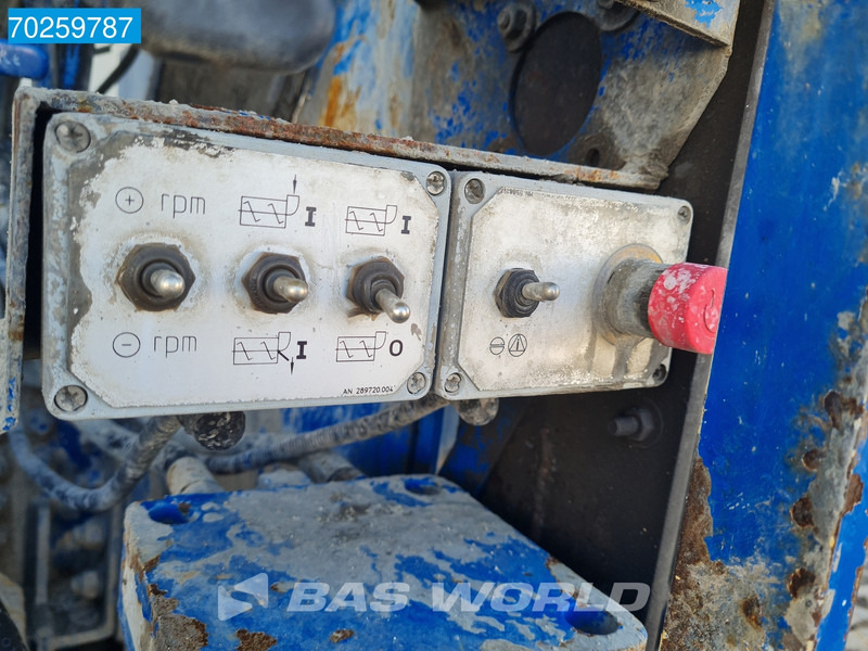Betonpomp Mercedes-Benz Arocs 3251 8X4 PUMI Putzmeister TMM 24 + Liebherr 7m3 Mixer Retarder Euro 6: afbeelding 15