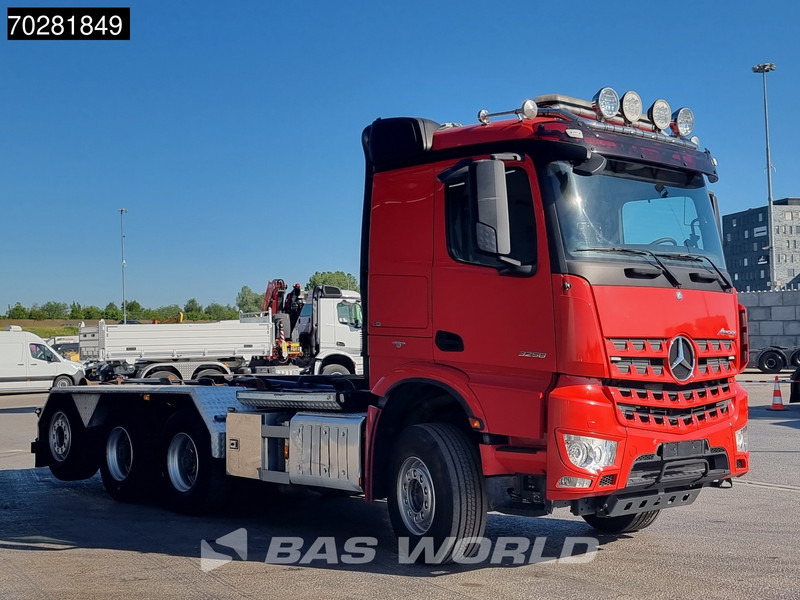 Mercedes-Benz Arocs 3258 8X4 24t Hiab XR24SL5924 Retarder Big-Axle Lift-Lenkachse Euro 6 - Haakarmsysteem vrachtwagen: afbeelding 3 Mercedes-Benz Arocs 3258 8X4 24t Hiab XR24SL5924 Retarder Big-Axle Lift-Lenkachse Euro 6 - Haakarmsysteem vrachtwagen: afbeelding 3
