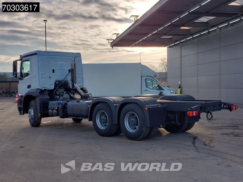 Mercedes-Benz Arocs 3340 6X4 NEW EURO 5 Chassis Steel Suspension Big-Axle Automatic - Chassis vrachtwagen: afbeelding 2 Mercedes-Benz Arocs 3340 6X4 NEW EURO 5 Chassis Steel Suspension Big-Axle Automatic - Chassis vrachtwagen: afbeelding 2