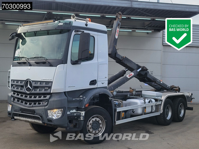 Mercedes-Benz Arocs 3342 6X4 HYVA 26-62-S Hooklift Big-Axle Automatic Euro 6 - Haakarmsysteem vrachtwagen: afbeelding 1 Mercedes-Benz Arocs 3342 6X4 HYVA 26-62-S Hooklift Big-Axle Automatic Euro 6 - Haakarmsysteem vrachtwagen: afbeelding 1