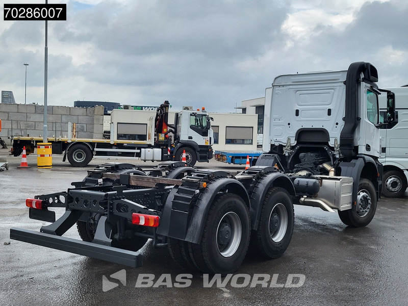 Mercedes-Benz Arocs 3342 6X4 NEW 6x4 chassis Big-Axle Automatic Steel suspension Euro 3 - Chassis vrachtwagen: afbeelding 5 Mercedes-Benz Arocs 3342 6X4 NEW 6x4 chassis Big-Axle Automatic Steel suspension Euro 3 - Chassis vrachtwagen: afbeelding 5