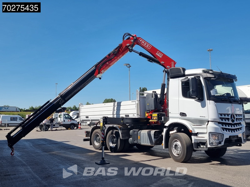 Mercedes-Benz Arocs 3348 6X4 Fassi F255A2.24 Kran Crane 9m3 3-Sided Tipper Big-Axle Euro 6 - Kipper vrachtwagen, Kraanwagen: afbeelding 5 Mercedes-Benz Arocs 3348 6X4 Fassi F255A2.24 Kran Crane 9m3 3-Sided Tipper Big-Axle Euro 6 - Kipper vrachtwagen, Kraanwagen: afbeelding 5
