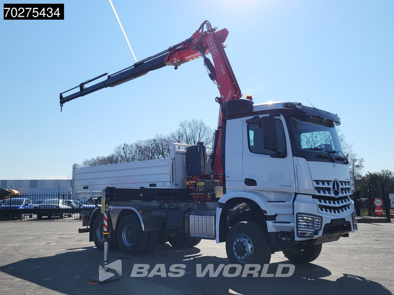 Mercedes-Benz Arocs 3348 6X6 Fassi F255A.2.24 xe-dynamic Kran Dreiseitenkipper Navi Euro 6 - Kipper vrachtwagen, Kraanwagen: afbeelding 3 Mercedes-Benz Arocs 3348 6X6 Fassi F255A.2.24 xe-dynamic Kran Dreiseitenkipper Navi Euro 6 - Kipper vrachtwagen, Kraanwagen: afbeelding 3