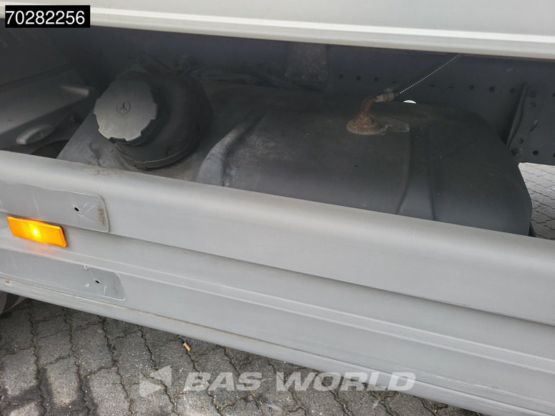 Koelwagen vrachtwagen Mercedes-Benz Atego 1324 4X2 13tonner Thermo-King T-1200R Manual 1500kg Tailgate Euro 5: afbeelding 20 Koelwagen vrachtwagen Mercedes-Benz Atego 1324 4X2 13tonner Thermo-King T-1200R Manual 1500kg Tailgate Euro 5: afbeelding 20