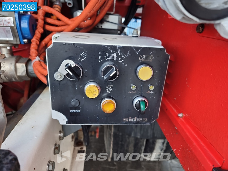 Leasing Renault Kerax 420 8X4 SIDES 14.500ltr Fire truck Manual Retarder Euro 3 Renault Kerax 420 8X4 SIDES 14.500ltr Fire truck Manual Retarder Euro 3: afbeelding 8 Leasing Renault Kerax 420 8X4 SIDES 14.500ltr Fire truck Manual Retarder Euro 3 Renault Kerax 420 8X4 SIDES 14.500ltr Fire truck Manual Retarder Euro 3: afbeelding 8