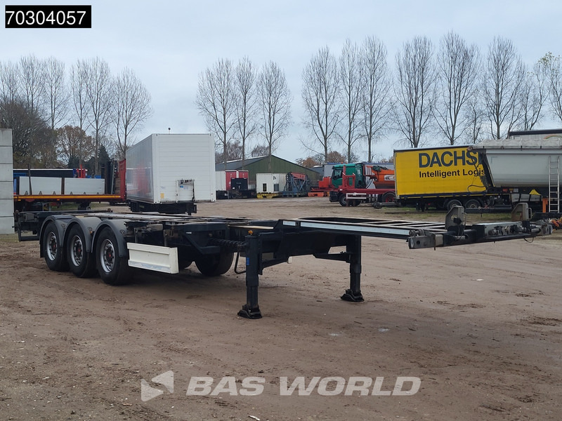 Renders 800 3 axles TUV 10/26 Multi 45'ft Lifting Axle - Containertransporter/ Wissellaadbak oplegger: afbeelding 5 Renders 800 3 axles TUV 10/26 Multi 45'ft Lifting Axle - Containertransporter/ Wissellaadbak oplegger: afbeelding 5