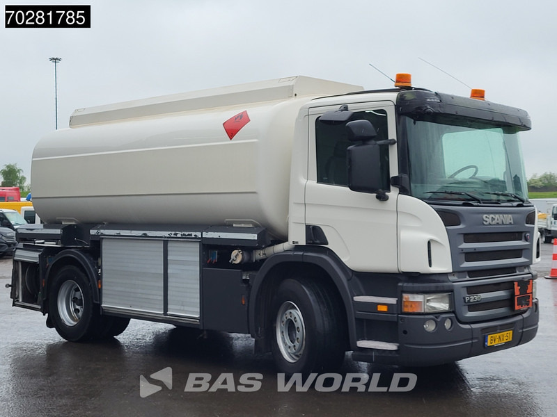 Scania P230 4X2 NL-Truck 3 compartments 16.300 Ltr ADR 3-Pedals Euro 5 - Tankwagen: afbeelding 3 Scania P230 4X2 NL-Truck 3 compartments 16.300 Ltr ADR 3-Pedals Euro 5 - Tankwagen: afbeelding 3