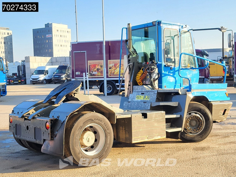 Terberg YT222 4X2 Terminal Trekker - Terminal trekker: afbeelding 5 Terberg YT222 4X2 Terminal Trekker - Terminal trekker: afbeelding 5