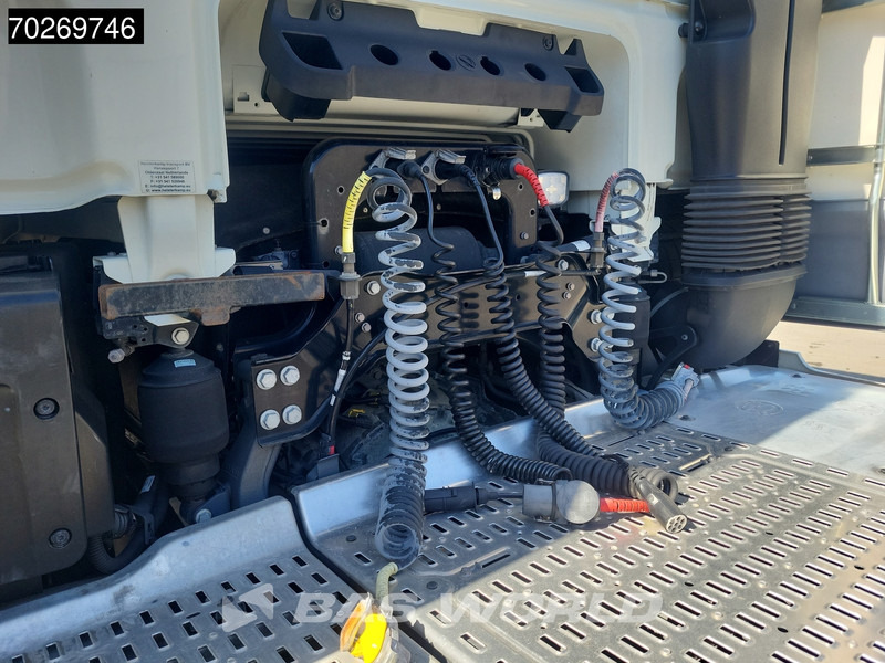 DAF XF 480 4X2 SSC 2x Tanks - Trekker: afbeelding 5 DAF XF 480 4X2 SSC 2x Tanks - Trekker: afbeelding 5