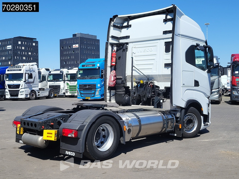 Iveco S-Way 460 4X2 LNG Retarder 2x Tanks Standklima LED Navi - Trekker: afbeelding 5 Iveco S-Way 460 4X2 LNG Retarder 2x Tanks Standklima LED Navi - Trekker: afbeelding 5