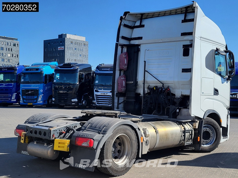 Iveco S-Way 460 4X2 LNG Retarder 2x Tanks Standklima LED Navi - Trekker: afbeelding 5 Iveco S-Way 460 4X2 LNG Retarder 2x Tanks Standklima LED Navi - Trekker: afbeelding 5