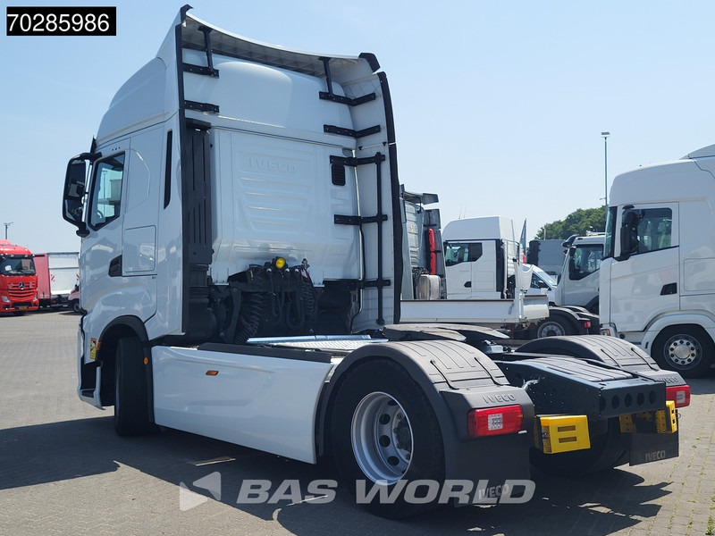 Iveco S-Way 490 4X2 Retarder Standklima 2xTanks Navi ACC LED Euro 6 - Trekker: afbeelding 2 Iveco S-Way 490 4X2 Retarder Standklima 2xTanks Navi ACC LED Euro 6 - Trekker: afbeelding 2