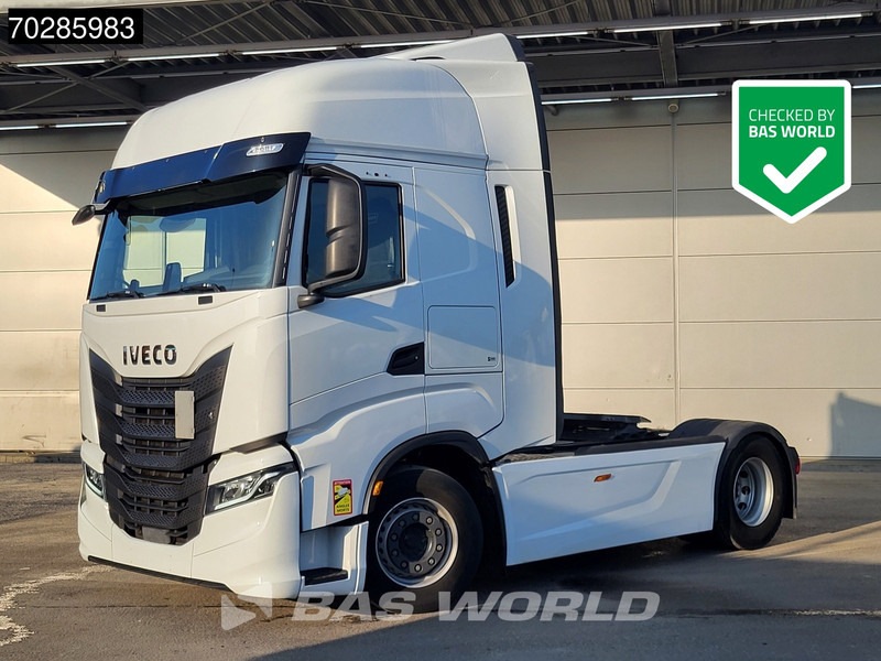 Iveco S-Way 490 4X2 Retarder Standklima 2xTanks Navi ACC LED Euro 6 - Trekker: afbeelding 1 Iveco S-Way 490 4X2 Retarder Standklima 2xTanks Navi ACC LED Euro 6 - Trekker: afbeelding 1