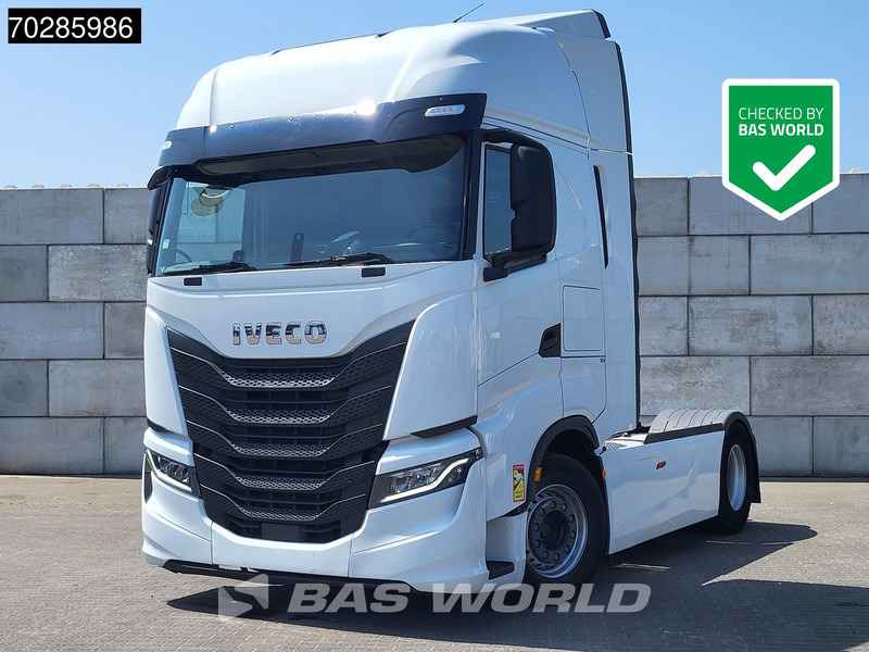 Iveco S-Way 490 4X2 Retarder Standklima 2xTanks Navi ACC LED Euro 6 - Trekker: afbeelding 1 Iveco S-Way 490 4X2 Retarder Standklima 2xTanks Navi ACC LED Euro 6 - Trekker: afbeelding 1