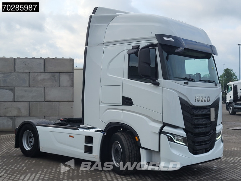 Iveco S-Way 490 4X2 Retarder Standklima 2xTanks Navi - Trekker: afbeelding 3 Iveco S-Way 490 4X2 Retarder Standklima 2xTanks Navi - Trekker: afbeelding 3