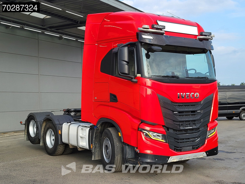 Iveco S-Way 570 6X2 Full-Air Retarder Hydrauliek Liftachse ACC Navi LED Euro 6 - Trekker: afbeelding 3 Iveco S-Way 570 6X2 Full-Air Retarder Hydrauliek Liftachse ACC Navi LED Euro 6 - Trekker: afbeelding 3
