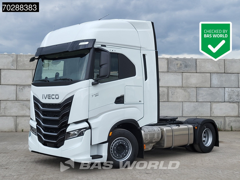 Iveco S-Way 580 4X2 2x Tanks ACC Standklima - Trekker: afbeelding 1 Iveco S-Way 580 4X2 2x Tanks ACC Standklima - Trekker: afbeelding 1