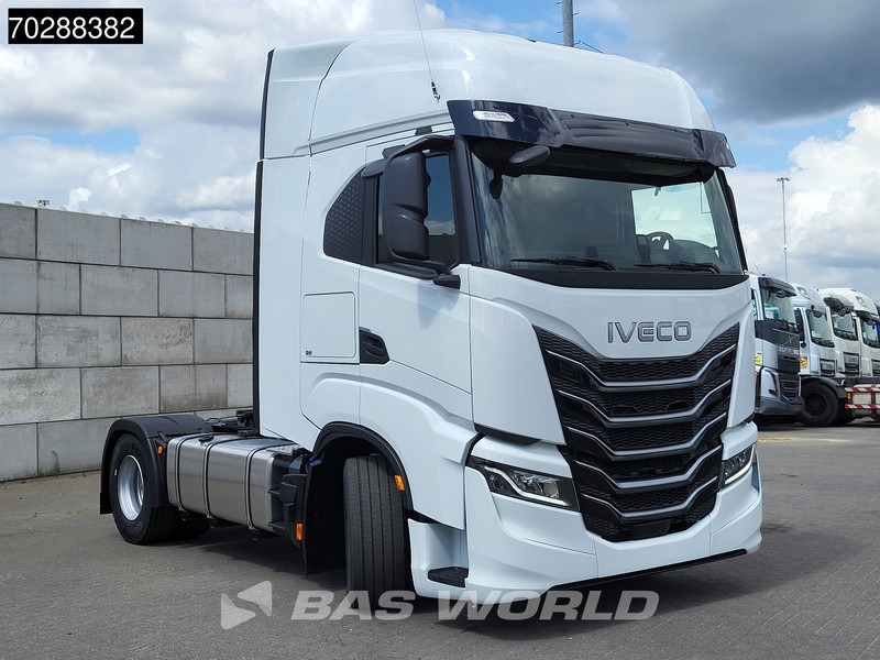 Iveco S-Way 580 4X2 NEW! 2x Tanks Navi ACC Standklima - Trekker: afbeelding 3 Iveco S-Way 580 4X2 NEW! 2x Tanks Navi ACC Standklima - Trekker: afbeelding 3