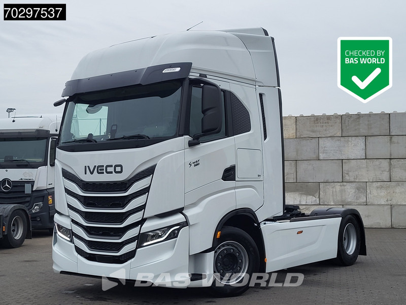 Iveco S-Way 580 4X2 NEW! 2x Tanks Standklima Navi ACC LED Euro 6 - Trekker: afbeelding 1 Iveco S-Way 580 4X2 NEW! 2x Tanks Standklima Navi ACC LED Euro 6 - Trekker: afbeelding 1