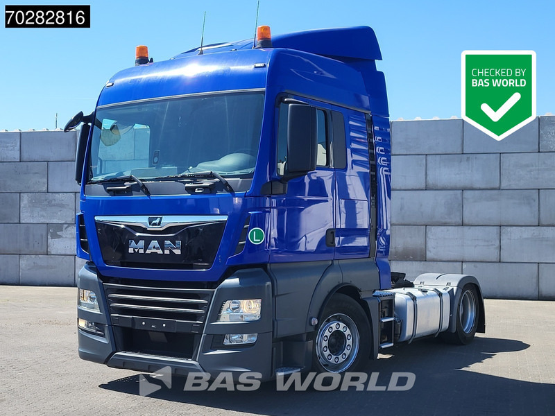 MAN TGX 18.460 4X2 XLX Mega Retarder 2x Tanks Standklima - Trekker: afbeelding 1 MAN TGX 18.460 4X2 XLX Mega Retarder 2x Tanks Standklima - Trekker: afbeelding 1