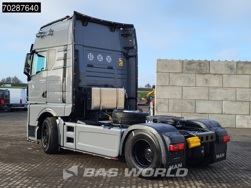 MAN TGX 18.520 4X2 Individual Lion S! New Hydrauliks GX Retarder Full-Air 2x Tanks Navi LED ACC Euro 6 - Trekker: afbeelding 2 MAN TGX 18.520 4X2 Individual Lion S! New Hydrauliks GX Retarder Full-Air 2x Tanks Navi LED ACC Euro 6 - Trekker: afbeelding 2