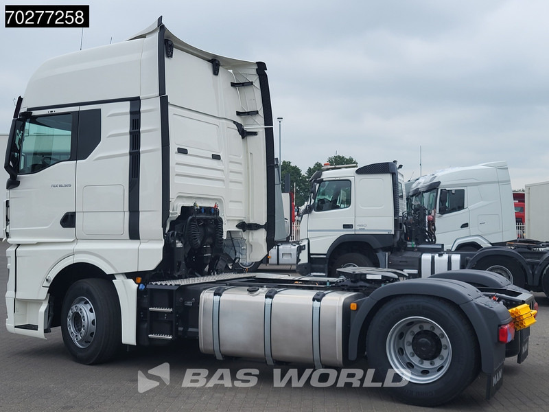 MAN TGX 18.520 4X2 NEW! GX Retarder 2x Tanks Standklima ACC - Trekker: afbeelding 2 MAN TGX 18.520 4X2 NEW! GX Retarder 2x Tanks Standklima ACC - Trekker: afbeelding 2